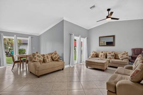 7516 NW 88th Terrace, Tamarac FL - photo 13 of 32