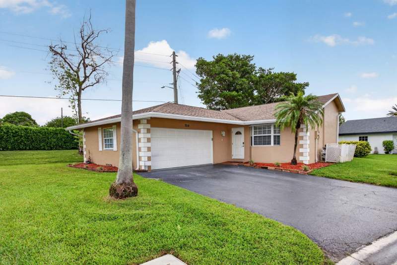 3 bedroom Single Family Residence at 7516 NW 88th Terrace, Calico Country / Woodview, Tamarac — photo 2