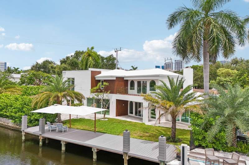 5 bedroom Single Family Residence at 1020 SE 9th Avenue, Rio Vista Isles, Fort Lauderdale — photo 5