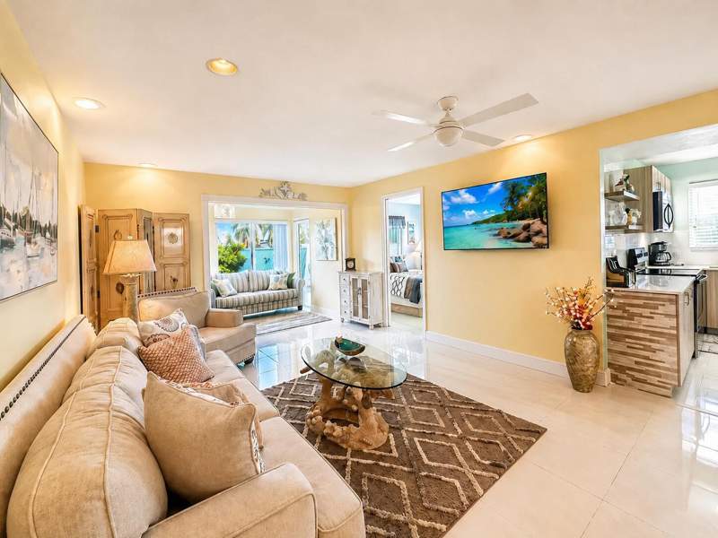 2 bedroom Condominium at 12 Colonial Club Drive #305, Colonial Club Condo Sec 2, Boynton Beach — photo 3