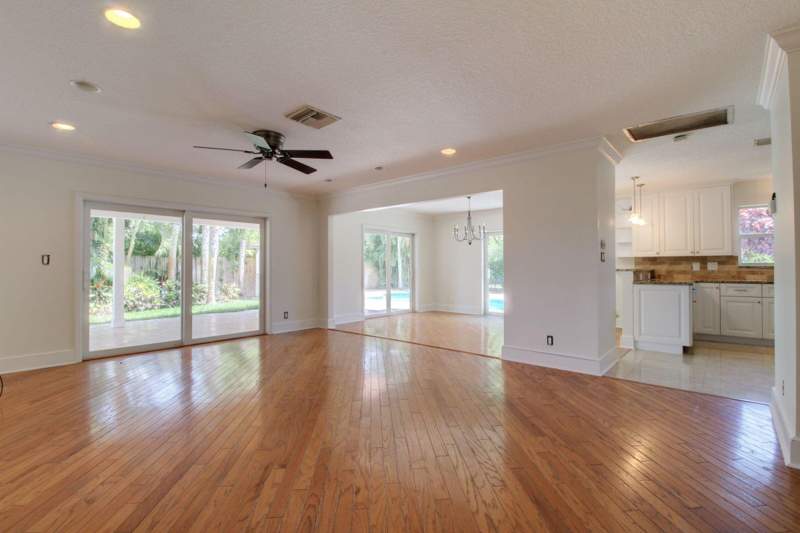 3 bedroom Single Family Residence at 949 Greensward Lane, Fox Hollow, Delray Beach — photo 2