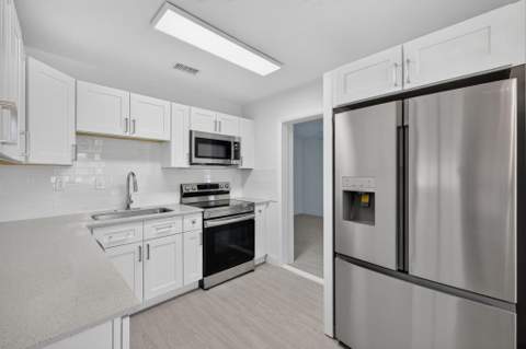 1718 NW 7th Street, Fort Lauderdale FL - photo 6 of 15