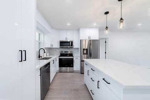 6335 Southgate Boulevard, Margate FL - photo 9 of 39