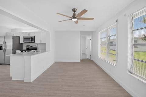 2080 SW 13th Way, Boynton Beach FL - photo 7 of 39