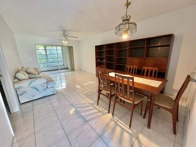 1 bedroom Condominium at 120 Lake Meryl Drive #220, Golden Lakes Village Condo E, West Palm Beach — photo 2