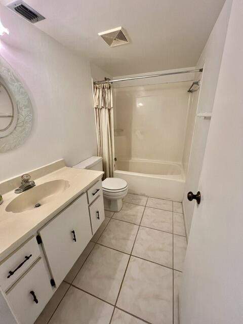 120 Lake Meryl Drive #220, West Palm Beach FL - photo 7 of 23