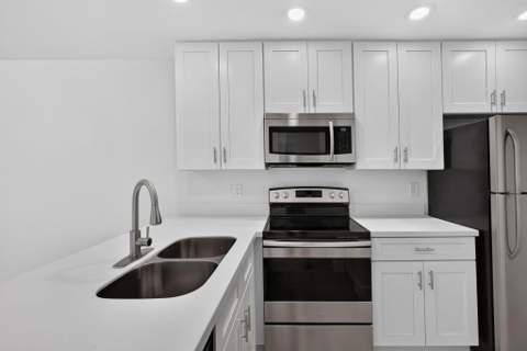 3404 Gardens E Drive #21B, Palm Beach Gardens FL - photo 7 of 35