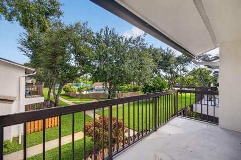 3404 Gardens E Drive #21B, Palm Beach Gardens FL - photo 6 of 35