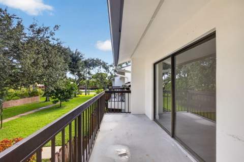 3404 Gardens E Drive #21B, Palm Beach Gardens FL - photo 19 of 35
