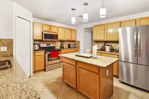 3917 SW Bamberg Street, Port St. Lucie FL - photo 7 of 18