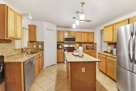 3917 SW Bamberg Street, Port St. Lucie FL - photo 8 of 18