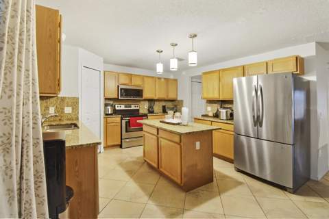 3917 SW Bamberg Street, Port St. Lucie FL - photo 14 of 18