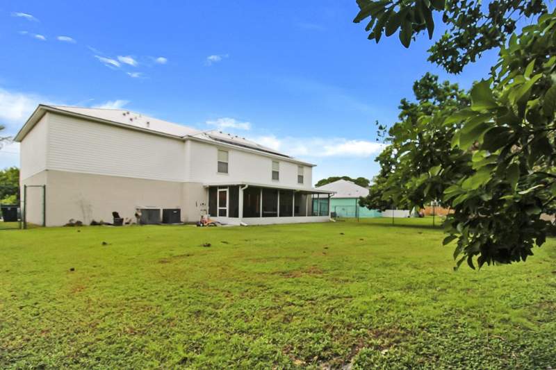 5 bedroom Single Family Residence at 3917 SW Bamberg Street, Port St Lucie Section 19, Port St. Lucie — photo 4