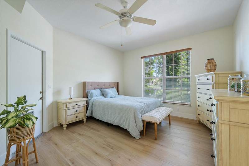 5 bedroom Single Family Residence at 6162 NW 121st Avenue, Heron Bay Two, Coral Springs — photo 5