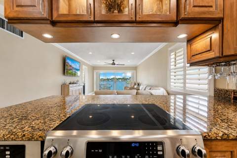 326 Northlake Drive #201, North Palm Beach FL - photo 10 of 28