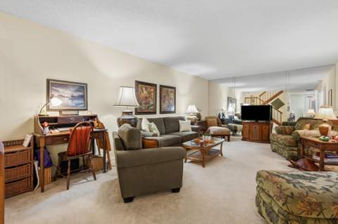 6197 SE Riverboat Drive, Stuart FL - photo 10 of 47
