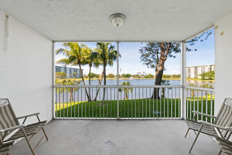 2 bedroom Condominium at 3051 N Course Drive #211, No 40 Palm-Aire Country Club, Pompano Beach — photo 5