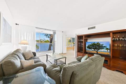 3051 N Course Drive #211, Pompano Beach FL - photo 9 of 25