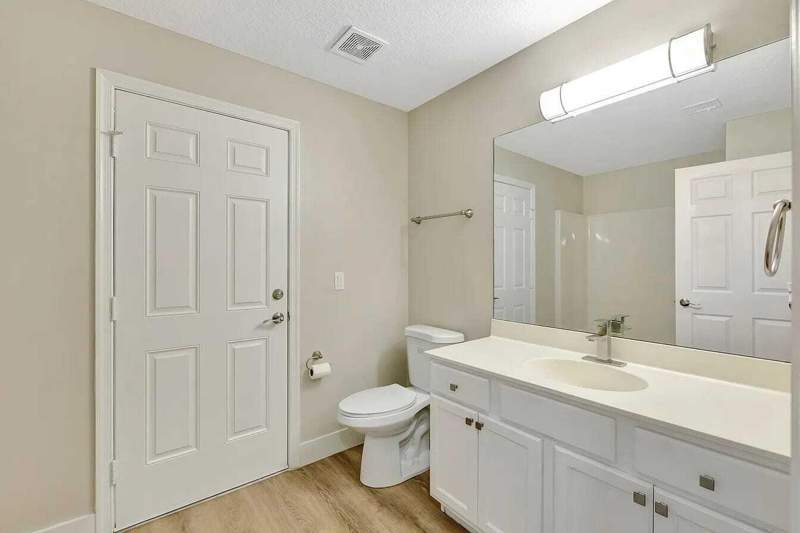 4 bedroom Single Family Residence at 1381 SW Bougainvillea Avenue #1, Port St Lucie Section 23, Port St. Lucie — photo 3