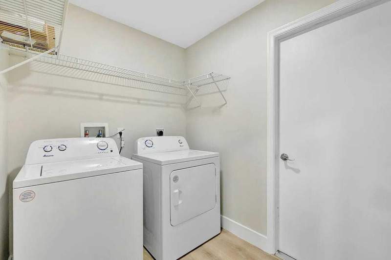 4 bedroom Single Family Residence at 1381 SW Bougainvillea Avenue #1, Port St Lucie Section 23, Port St. Lucie — photo 4