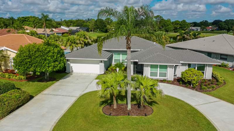 3 bedroom Single Family Residence at 2346 SW Creekside Drive, Heronwood, Palm City — photo 2