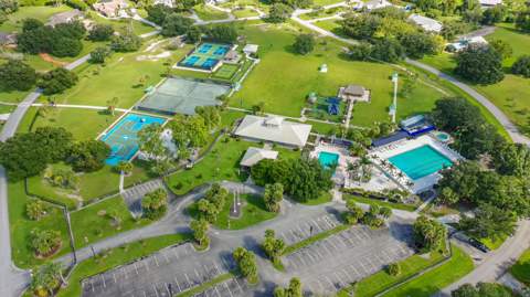 2346 SW Creekside Drive, Palm City FL - photo 8 of 38