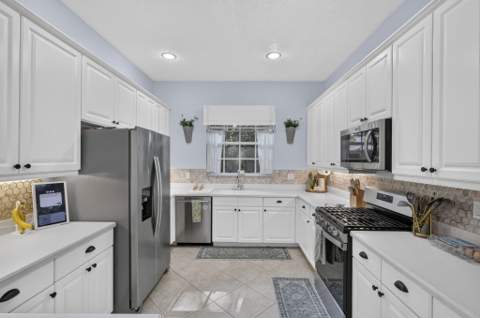 42 Stoney Drive, Palm Beach Gardens FL - photo 12 of 64