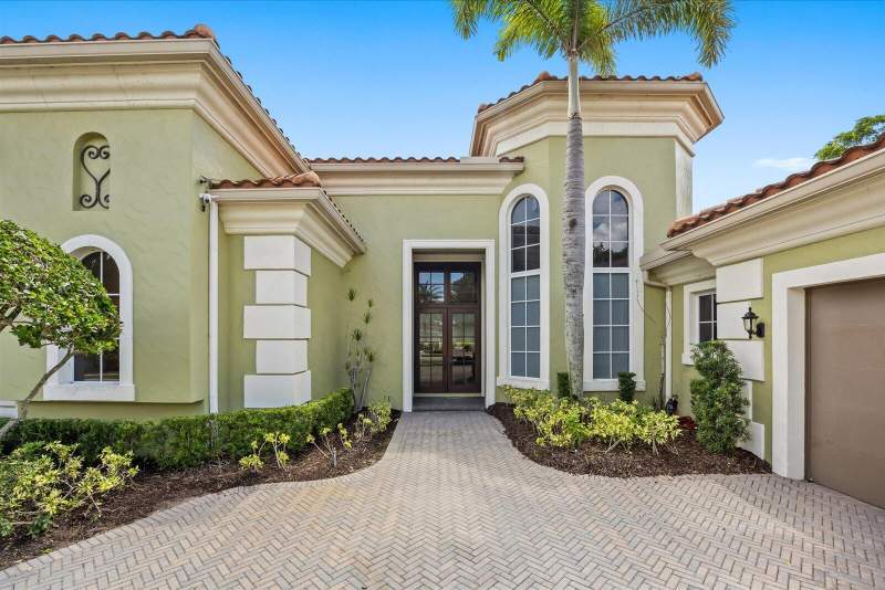 4 bedroom Single Family Residence at 117 SE San Priverno, Tesoro Plat No 2, Port St. Lucie — photo 3