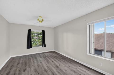623 Sea Pine Way #E2, Greenacres FL - photo 9 of 22