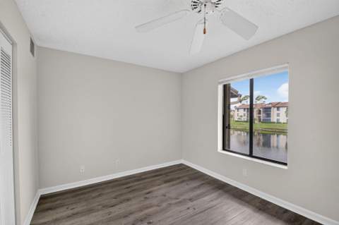 623 Sea Pine Way #E2, Greenacres FL - photo 13 of 22