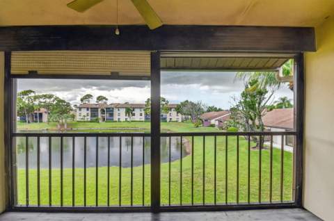 623 Sea Pine Way #E2, Greenacres FL - photo 15 of 22