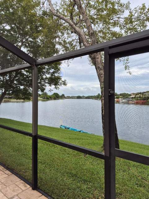 1273 NW 122nd Terrace, Pembroke Pines FL - photo 6 of 20