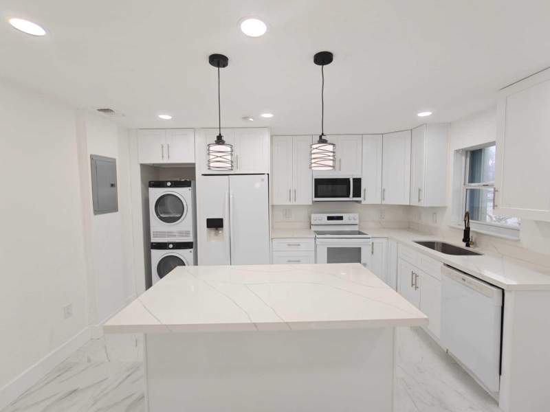 2 bedroom Townhouse at 6607 Winfield Boulevard #47, Coventry House, Margate — photo 5
