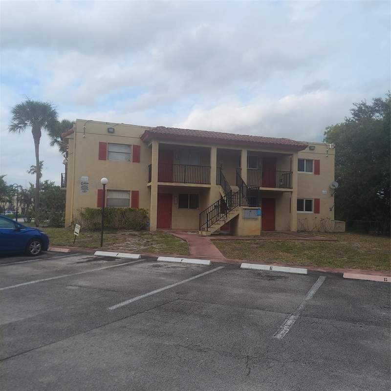2 bedroom Condominium at 1710 NW 56th Avenue #1710, Wimbledon Iv-5 Condo, Lauderhill — photo 4