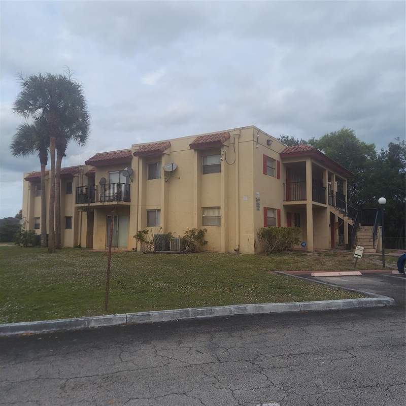 2 bedroom Condominium at 1710 NW 56th Avenue #1710, Wimbledon Iv-5 Condo, Lauderhill — photo 5