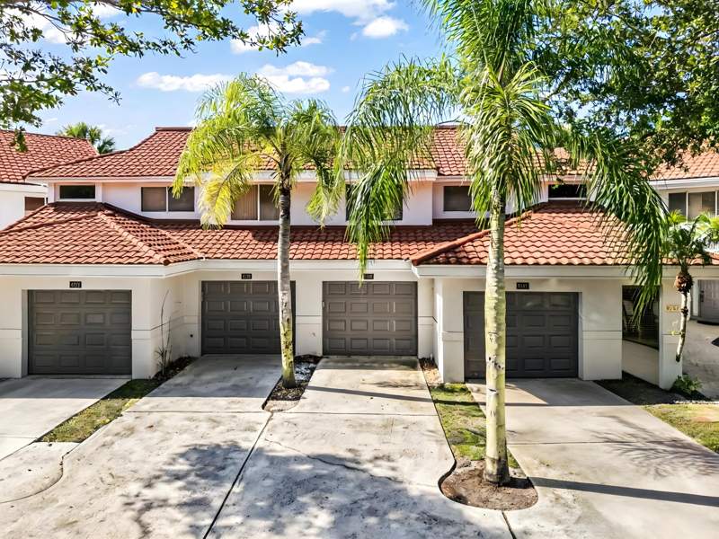 2 bedroom Townhouse at 9265 NW 9th Court, Parc Court Condo, Plantation — photo 2