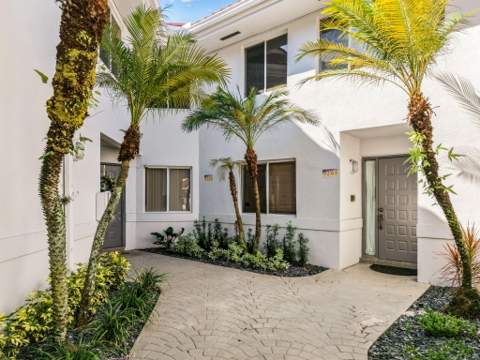 9265 NW 9th Court, Plantation FL - photo 10 of 44