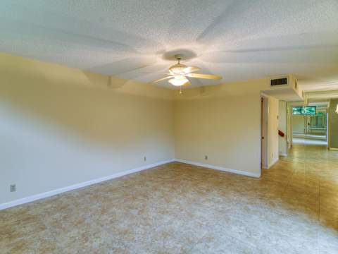 23078 Oxford Place #Apt D, Boca Raton FL - photo 10 of 58