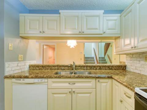 23078 Oxford Place #Apt D, Boca Raton FL - photo 19 of 58