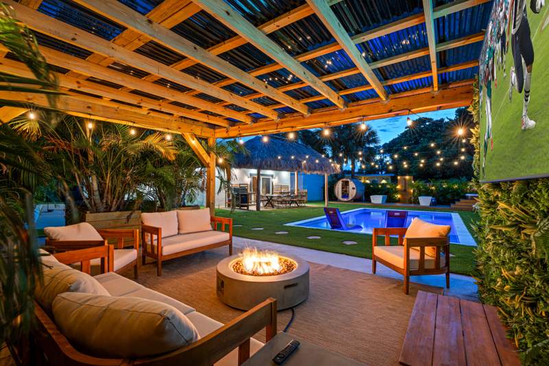 4 bedroom Single Family Residence at 275 NE 16th Street, Plumosa Park Sec A, B And D, Delray Beach — photo 4