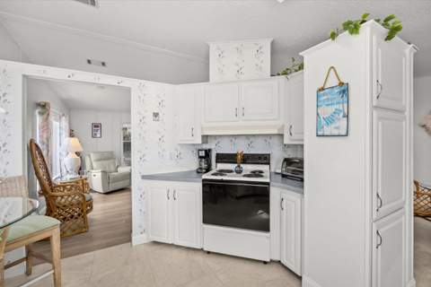 3608 Sleepy Hollow Lane, Port St. Lucie FL - photo 15 of 30