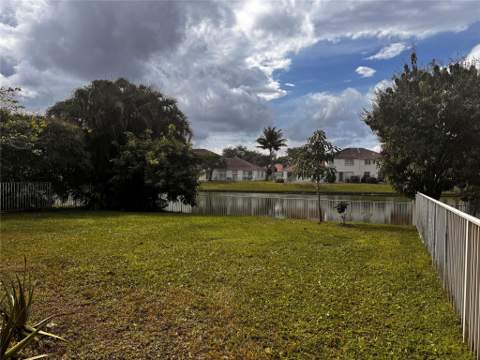 1820 NW 78th Avenue, Pembroke Pines FL - photo 11 of 13