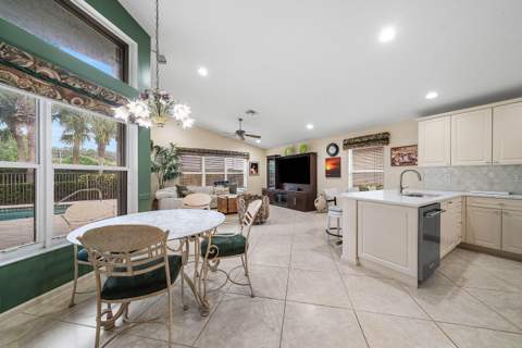 7078 Francisco Bend Drive, Delray Beach FL - photo 10 of 83