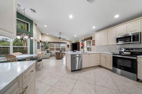 7078 Francisco Bend Drive, Delray Beach FL - photo 14 of 83