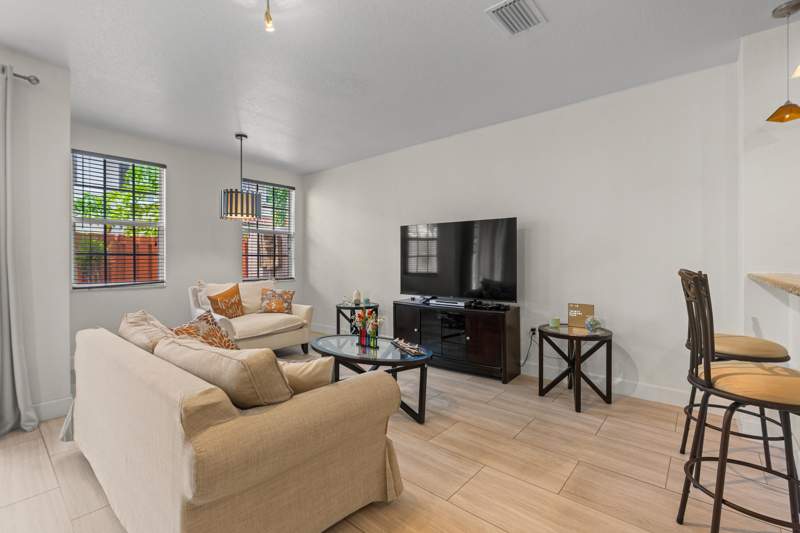 3 bedroom Townhouse at 213 Las Brisas Circle, Las Brisas, Sunrise — photo 4