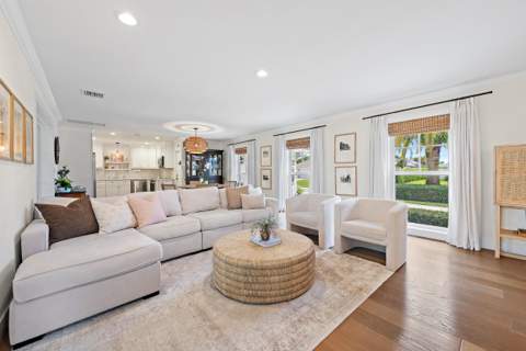 215 Golfview Drive, Tequesta FL - photo 11 of 23