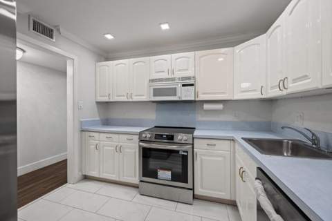22615 SW 66th Avenue #208, Boca Raton FL - photo 7 of 30