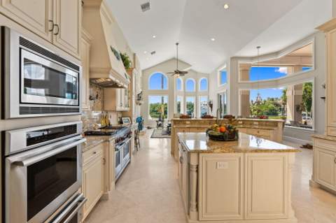 6854 SE Isle Way, Stuart FL - photo 24 of 41