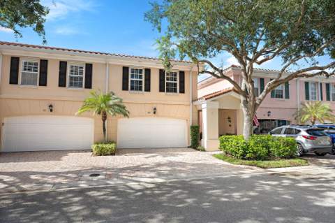 68 Live Oak Circle, Tequesta FL - photo 24 of 31