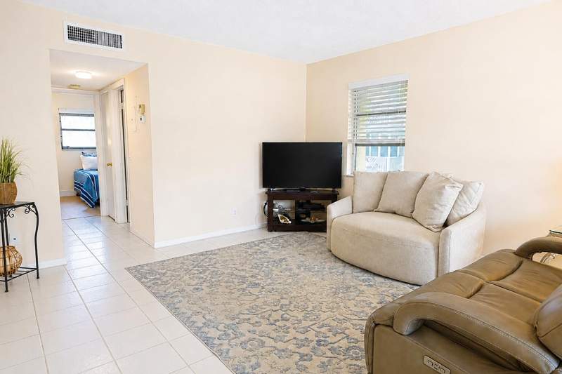 2 bedroom Condominium at 632 Snug Harbor Drive #D18, Snug Harbor Gardens Condo, Boynton Beach — photo 4